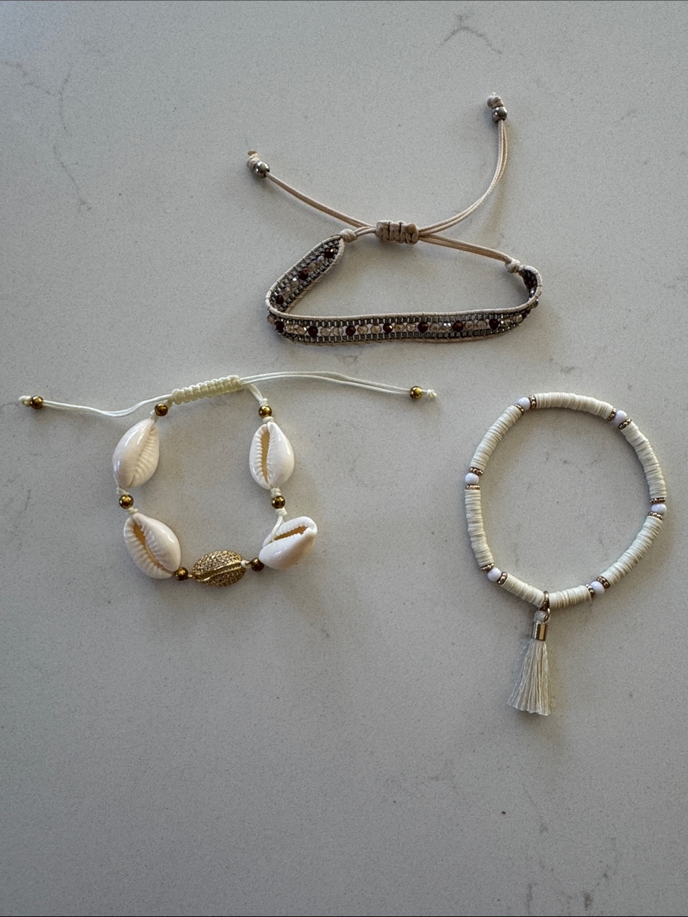 Set of 3 Beachy Shell & Bead Bracelets - White & Gold NWOT ✨